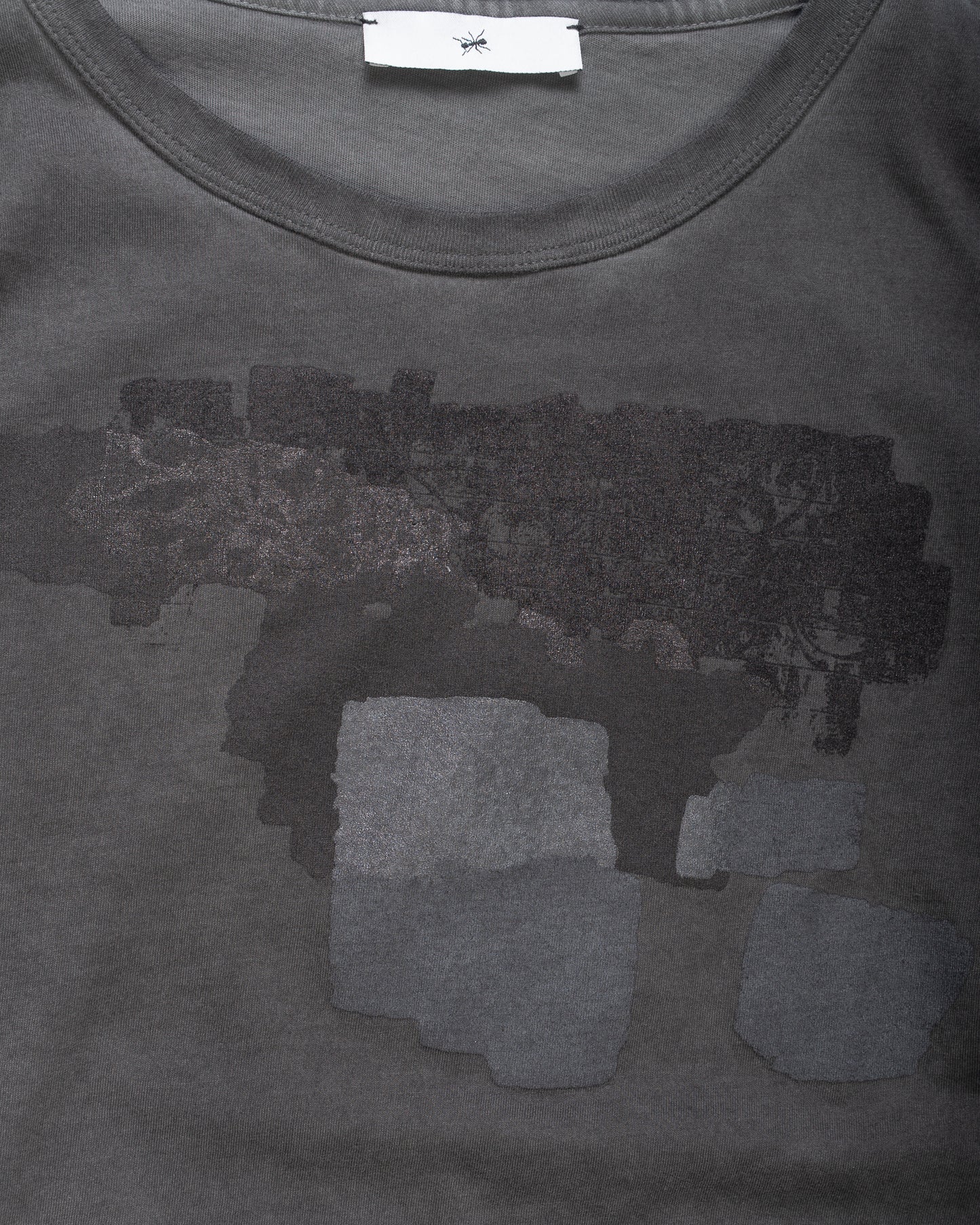BUFFING T-SHIRT CHARCOAL OIL