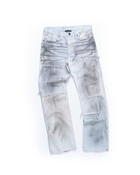 DIRTY BLEACHED SCRAP DENIM