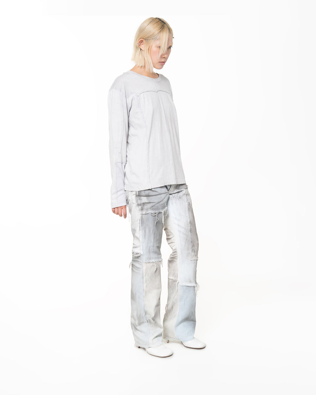 DIRTY BLEACHED SCRAP DENIM