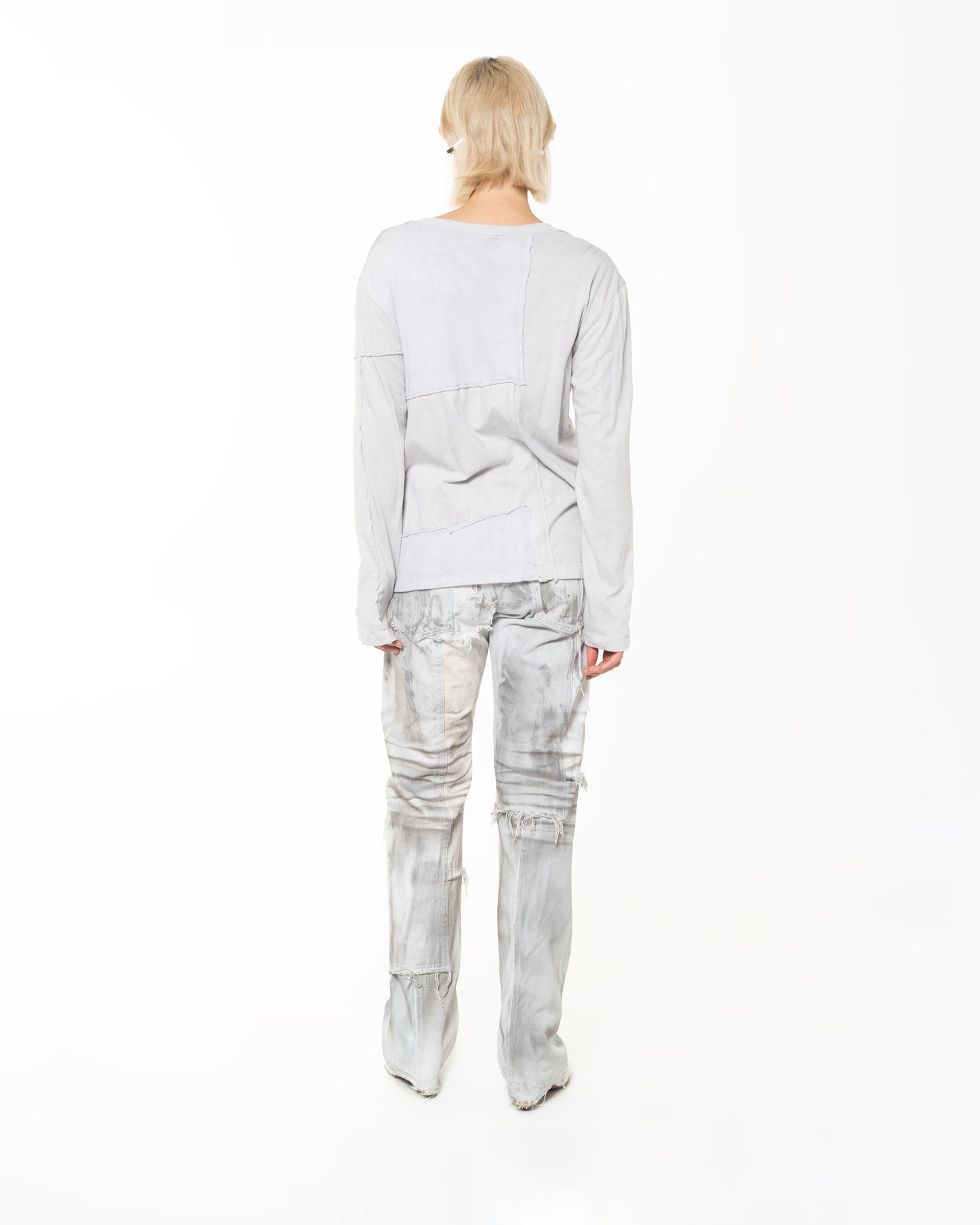DIRTY BLEACHED SCRAP DENIM