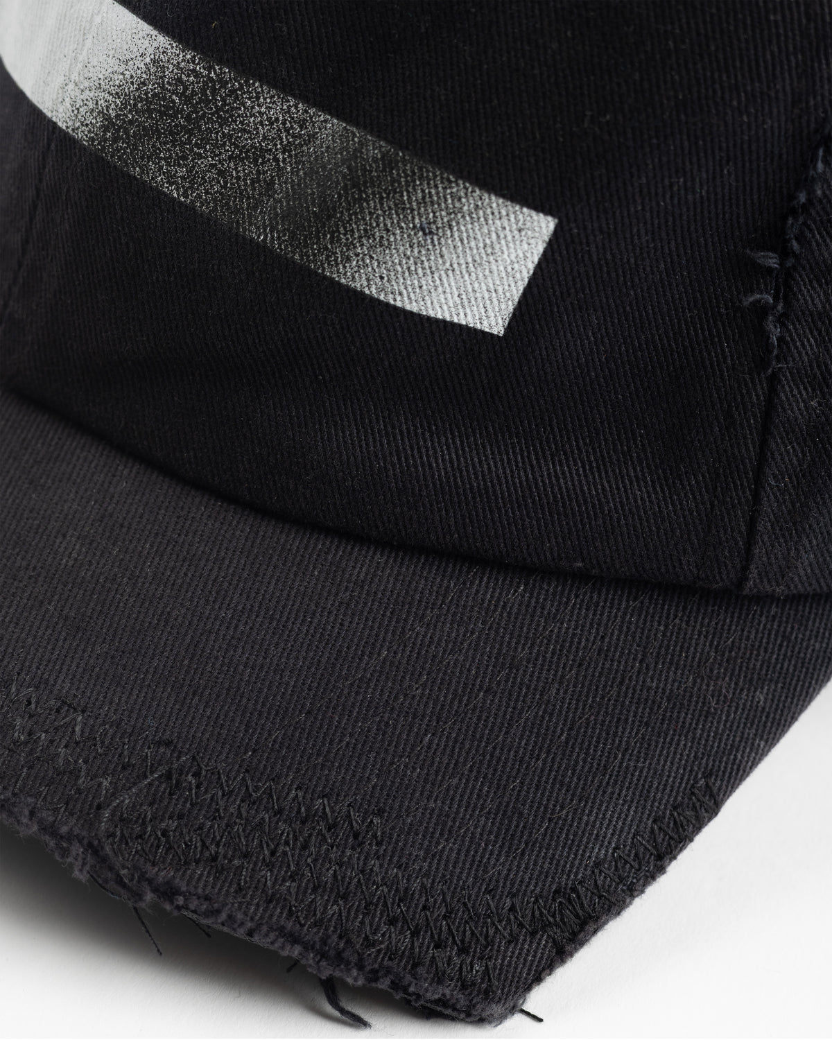 LINE HAT (CUT OFF)